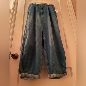 Pilcro balloon jeans 31 NWT